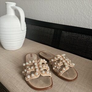 Dolce vita sandals